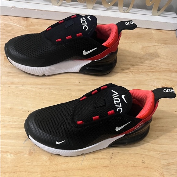 Nike Kids Sneakers - Black and Red - Picture 2 of 10